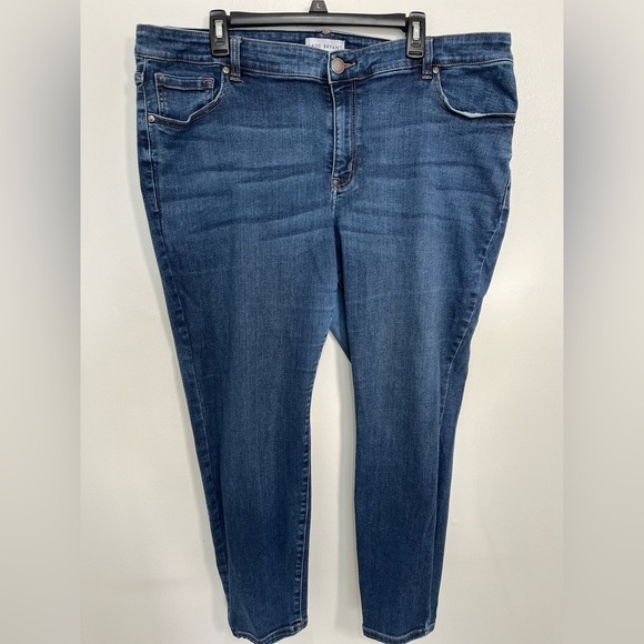 Lane Bryant midrise skinny signature fit flex magic waist Stonewashed distressed - Picture 1 of 4